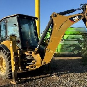 foto CAT 444 F2 platniczki 4lyzki koparko-ladowarka