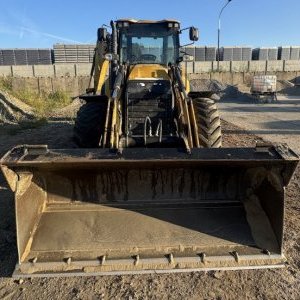 foto CAT 444 F2 platniczki 4lyzki koparko-ladowarka