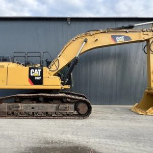 foto 52t CAT 352F Excavator on Tracks